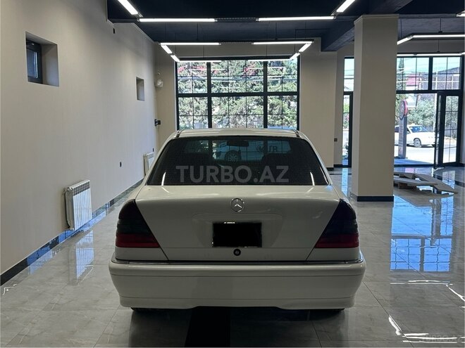 Mercedes C 230 1998, 383,000 km - 2.3 l - Salyan