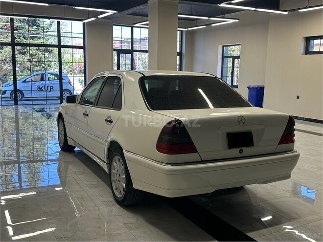 Mercedes C 230 1998, 383,000 km - 2.3 l - Salyan