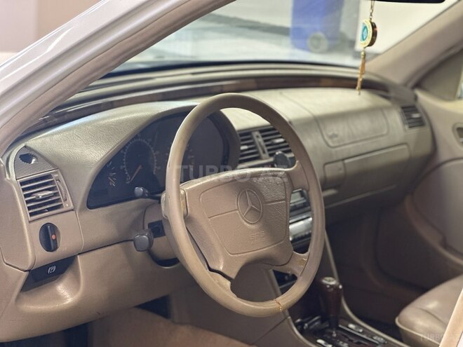 Mercedes C 230 1998, 383,000 km - 2.3 l - Salyan