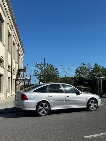 Opel Vectra 2000, 285,000 km - 2.2 l - Bakı