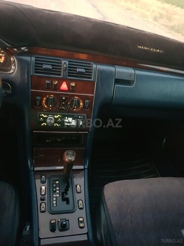 Mercedes E 230 1997, 250,000 km - 2.3 l - Şəmkir