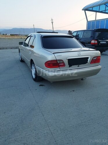 Mercedes E 230 1997, 250,000 km - 2.3 l - Şəmkir