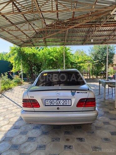 Mercedes E 240 1998, 386,000 km - 2.4 l - Bakı