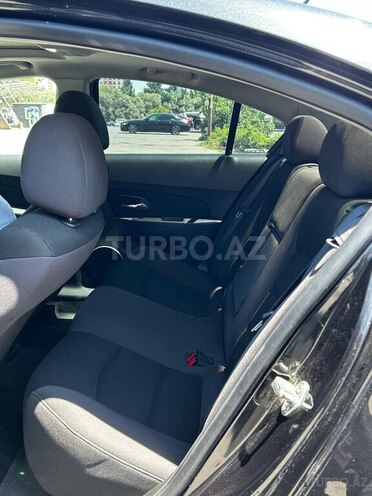 Chevrolet Cruze-9