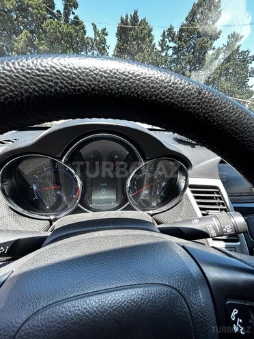 Chevrolet Cruze-10