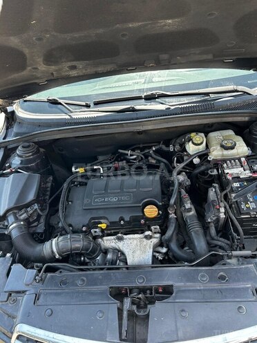 Chevrolet Cruze-12