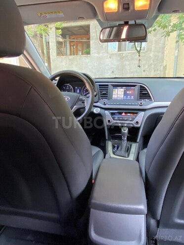Hyundai Avante 2016, 140,000 km - 1.6 л - Gəncə