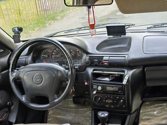 Opel Astra 1996, 354,000 km - 1.6 l - Sumqayıt