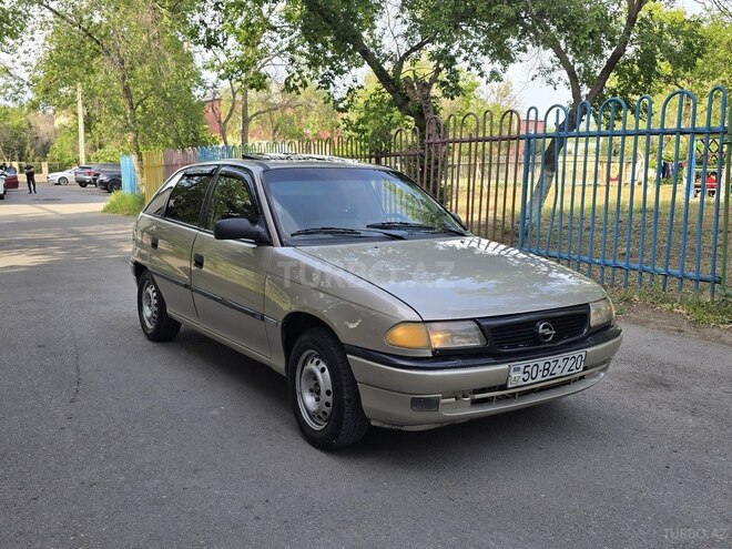 Opel Astra 1996, 354,000 km - 1.6 l - Sumqayıt