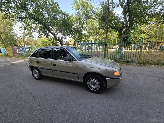 Opel Astra 1996, 354,000 km - 1.6 l - Sumqayıt