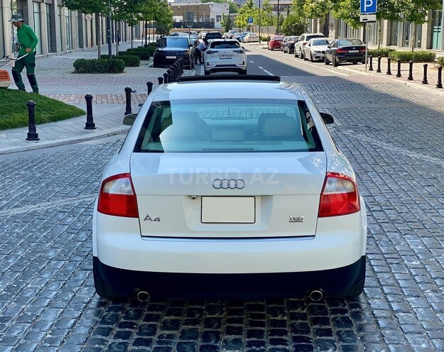 Audi A4 2003, 260,000 km - 1.8 л - Bakı