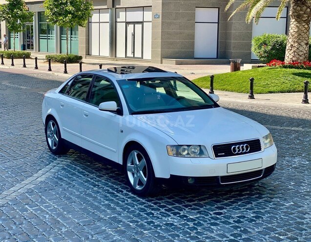 Audi A4 2003, 260,000 km - 1.8 л - Bakı