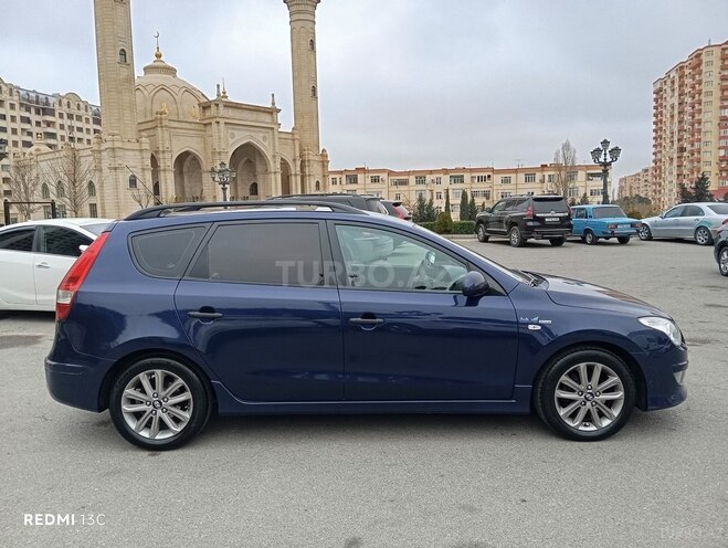 Hyundai i30 2010, 246,000 km - 1.6 л - Bakı
