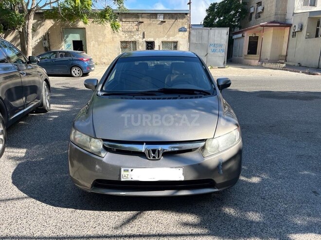 Honda Civic 2006, 330,000 km - 1.3 л - Bakı