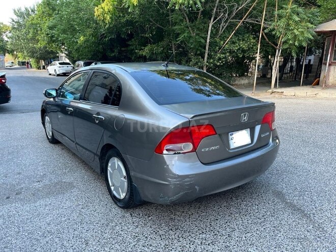 Honda Civic 2006, 330,000 km - 1.3 л - Bakı