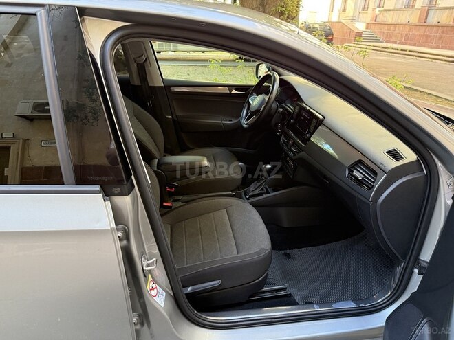 Volkswagen Polo 2021, 58,500 km - 1.6 л - Bakı