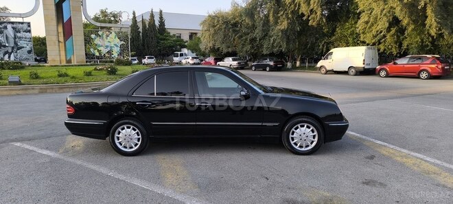 Mercedes E 280 2000, 385,000 km - 2.8 l - Sumqayıt