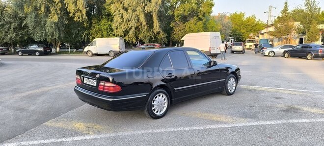 Mercedes E 280 2000, 385,000 km - 2.8 l - Sumqayıt
