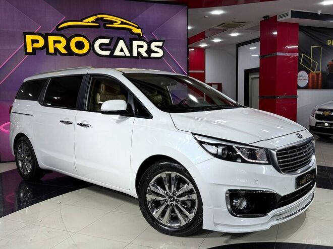 Kia Carnival-5