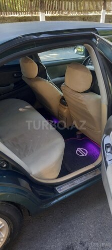 Nissan Maxima-5