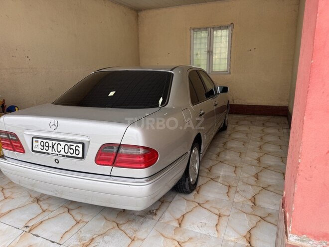 Mercedes E 240 1999, 500,000 km - 2.4 l - Salyan