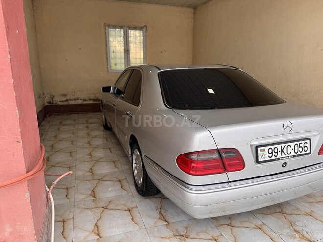 Mercedes E 240 1999, 500,000 km - 2.4 l - Salyan