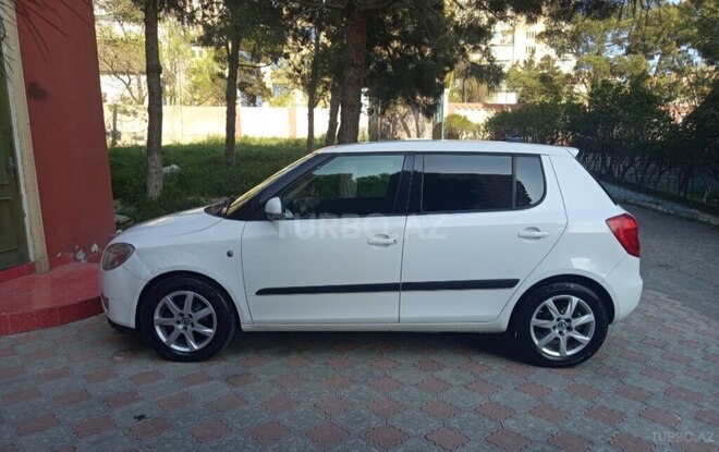 Skoda Fabia 2008, 282,000 km - 1.4 l - Bakı