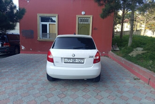 Skoda Fabia 2008, 282,000 km - 1.4 l - Bakı