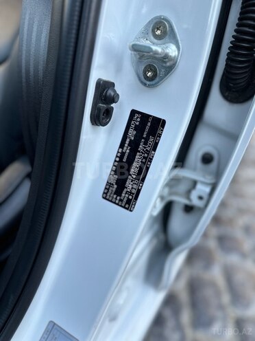 Hyundai Accent-9