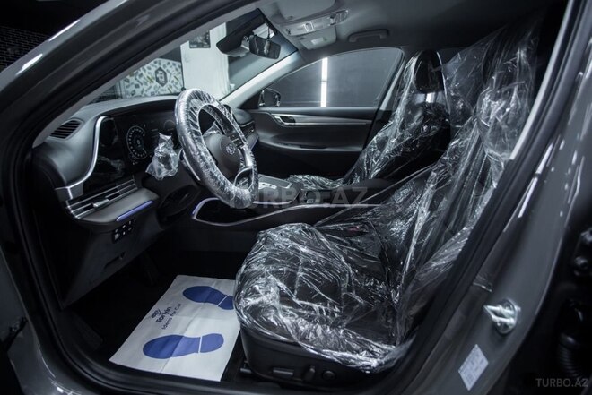 Hyundai Grandeur-8