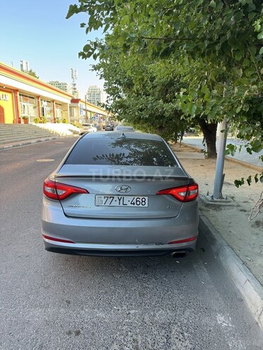 Hyundai Sonata-2