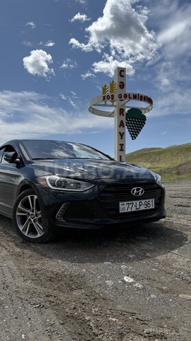 Hyundai Elantra 2016, 215,000 km - 2.0 л - Bakı