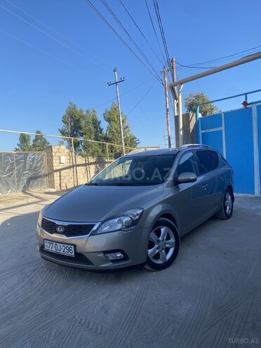 Kia  2010, 340,000 km - 1.6 l - Bakı