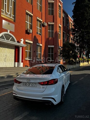 Hyundai Elantra 2018, 66,000 km - 1.6 l - Gəncə