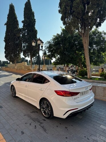 Hyundai Elantra 2018, 66,000 km - 1.6 l - Gəncə