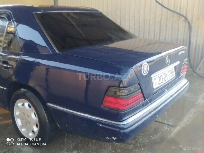 Mercedes E 220 1994, 456,000 km - 2.2 л - Gəncə