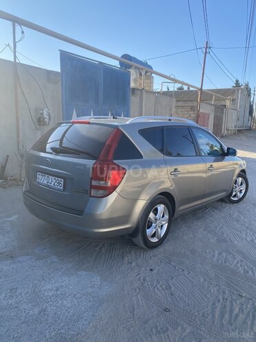 Kia  2010, 340,000 km - 1.6 l - Bakı