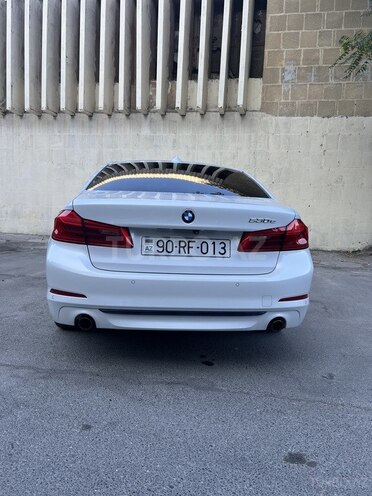 BMW 530e-4