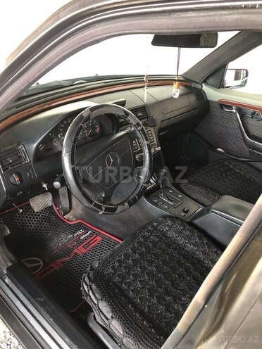 Mercedes C 220 1993, 313,714 km - 2.2 l - Salyan
