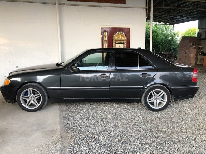 Mercedes C 220 1993, 313,714 km - 2.2 l - Salyan