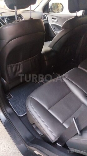 Hyundai Santa Fe-10
