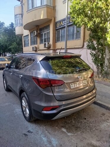 Hyundai Santa Fe-3