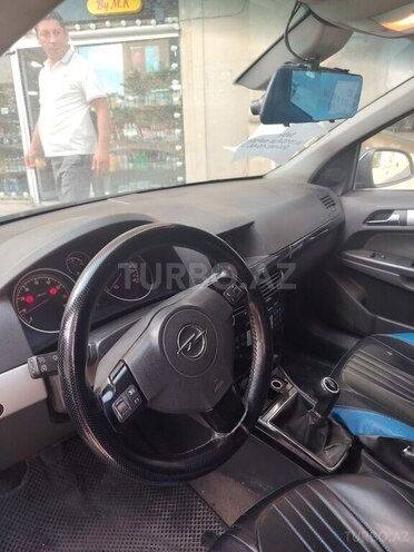 Opel Astra 2010, 314,000 km - 1.4 l - Bakı
