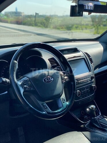Kia Sorento-11