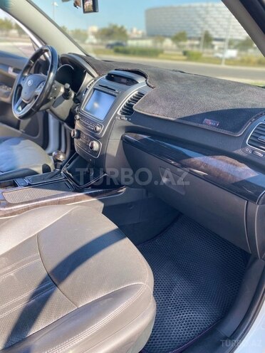 Kia Sorento-15