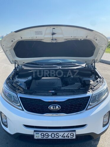 Kia Sorento-19