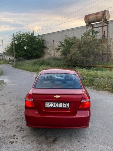 Chevrolet Aveo-5
