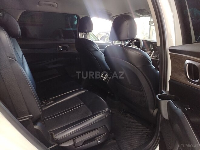 Kia Sorento-11