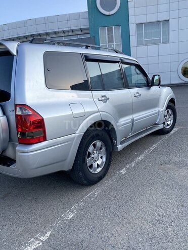 Mitsubishi Pajero 2003, 223,000 km - 3.0 l - Qazax