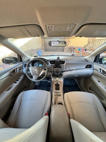 Nissan Tiida-5